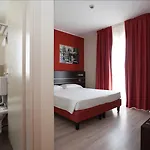 Vienna Hotel 3*